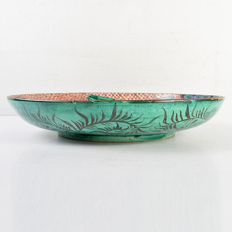 九谷焼　青手九谷　色絵　山水人物文　大皿　飾皿　直径約37㎝　M　6646C