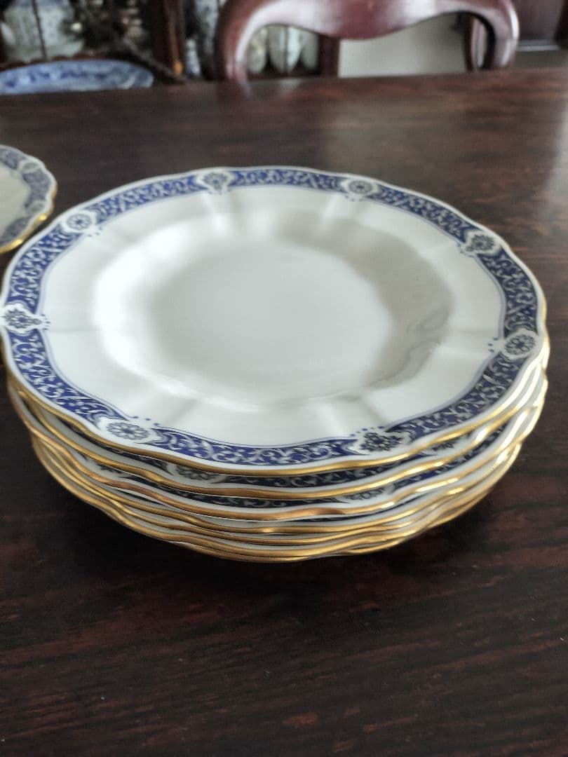 ロイヤルクラウンダービーミルディールのディナーセット 訳あり - メルカリ