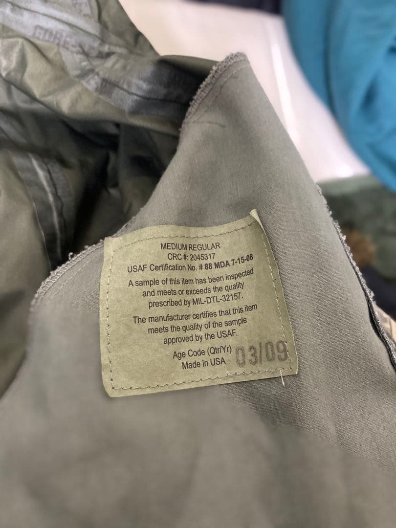 USAF認証 迷彩柄フード付きジャケット MEDIUM