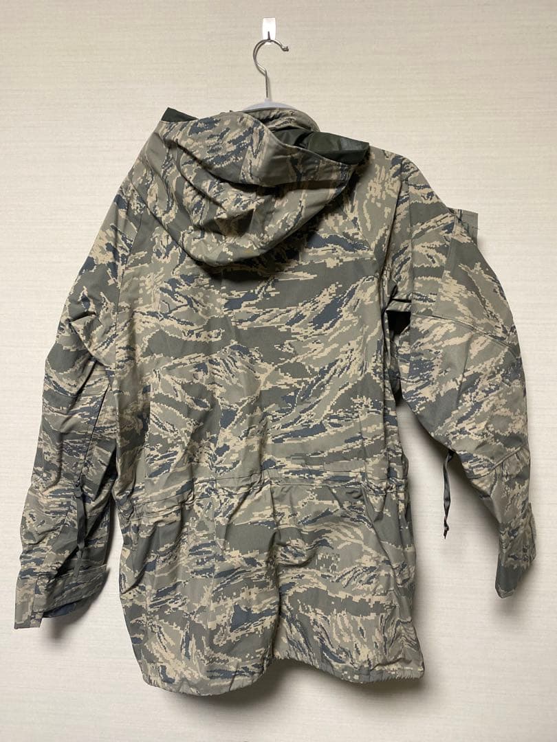 USAF認証 迷彩柄フード付きジャケット MEDIUM