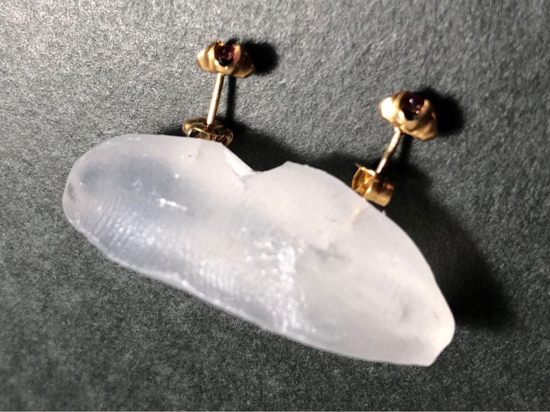 K18 計0.7g ルビー　フラワーデザイン　ピアス