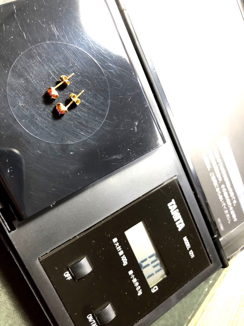 K18 計0.7g ルビー　フラワーデザイン　ピアス