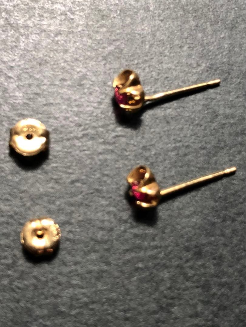 K18 計0.7g ルビー　フラワーデザイン　ピアス