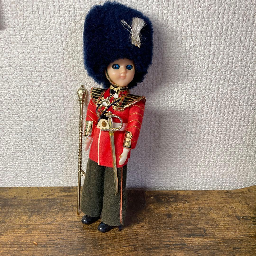 E-壁 【ヴィンテージ】イギリス 近衛兵 兵隊 人形（ドラムメジャー