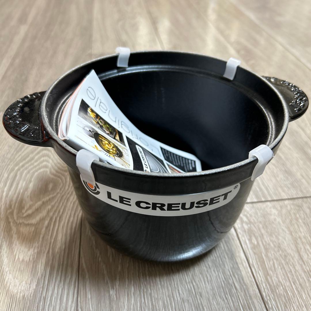 LE CREUSET 黒 両手鍋 2.4L エブリィ 18