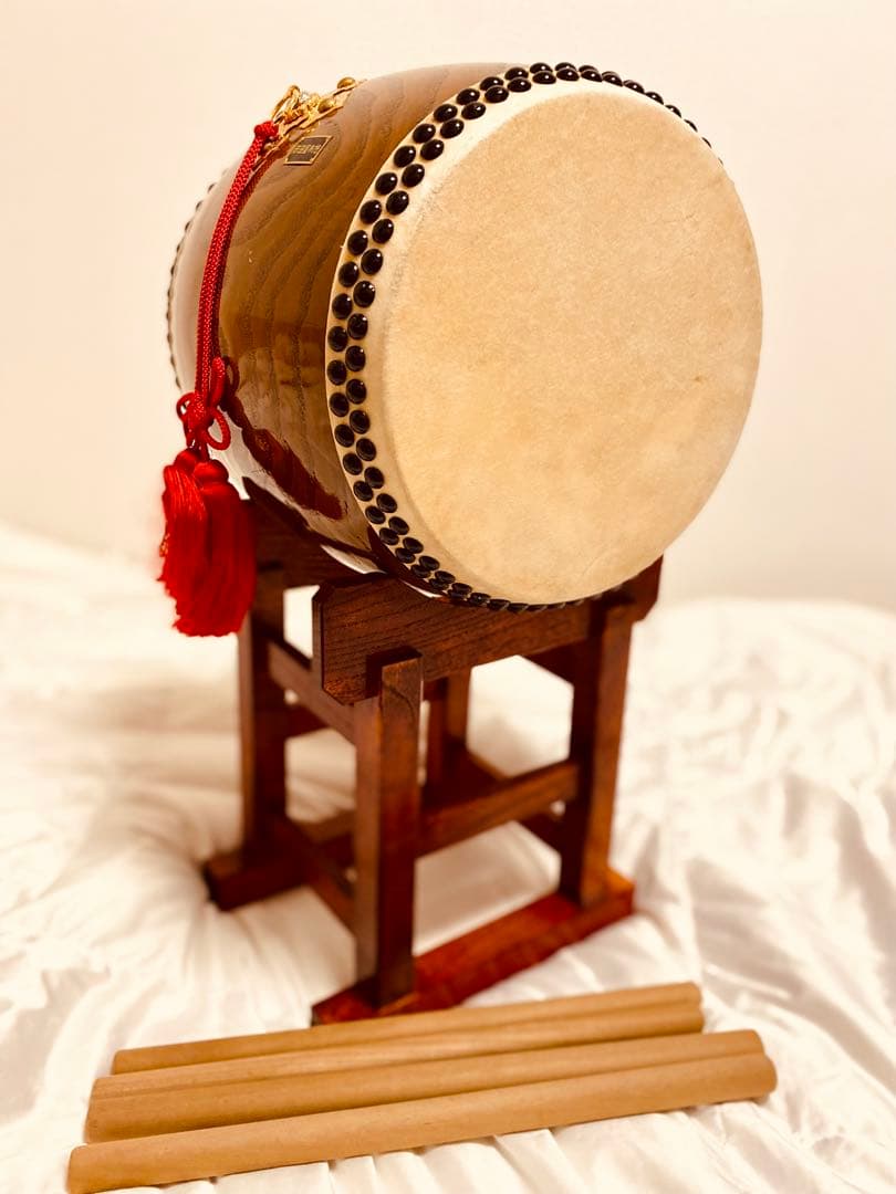 【岡田屋布施】中型和太鼓 木製バチ&スタンド付き 岡田屋布施 | agataJapan.tokyo