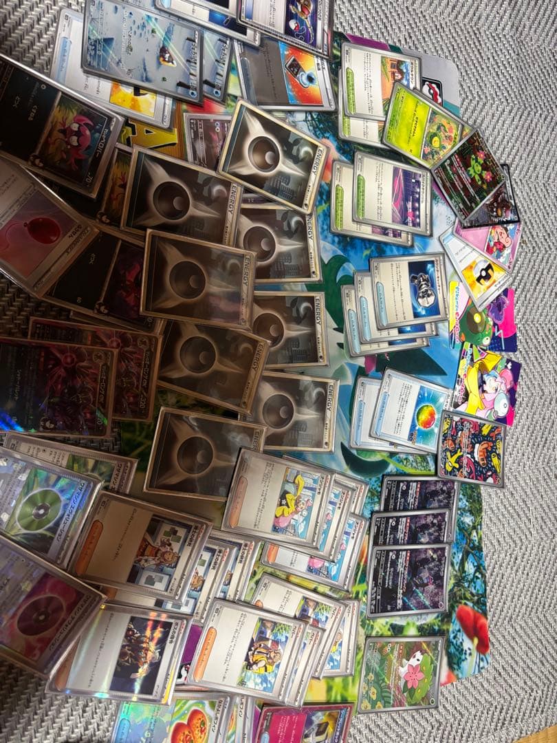 基本悪エネルギー レジェンド ブラッキー 8枚+カードケース、スリーブ