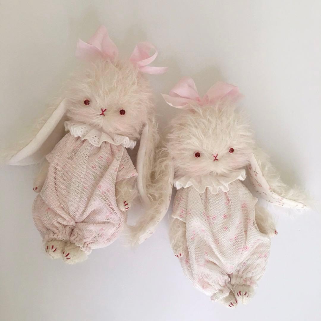 優しい垂れ耳うさぎちゃん アーティストベア 海外作家様 ハンドメイド ぬいぐるみ