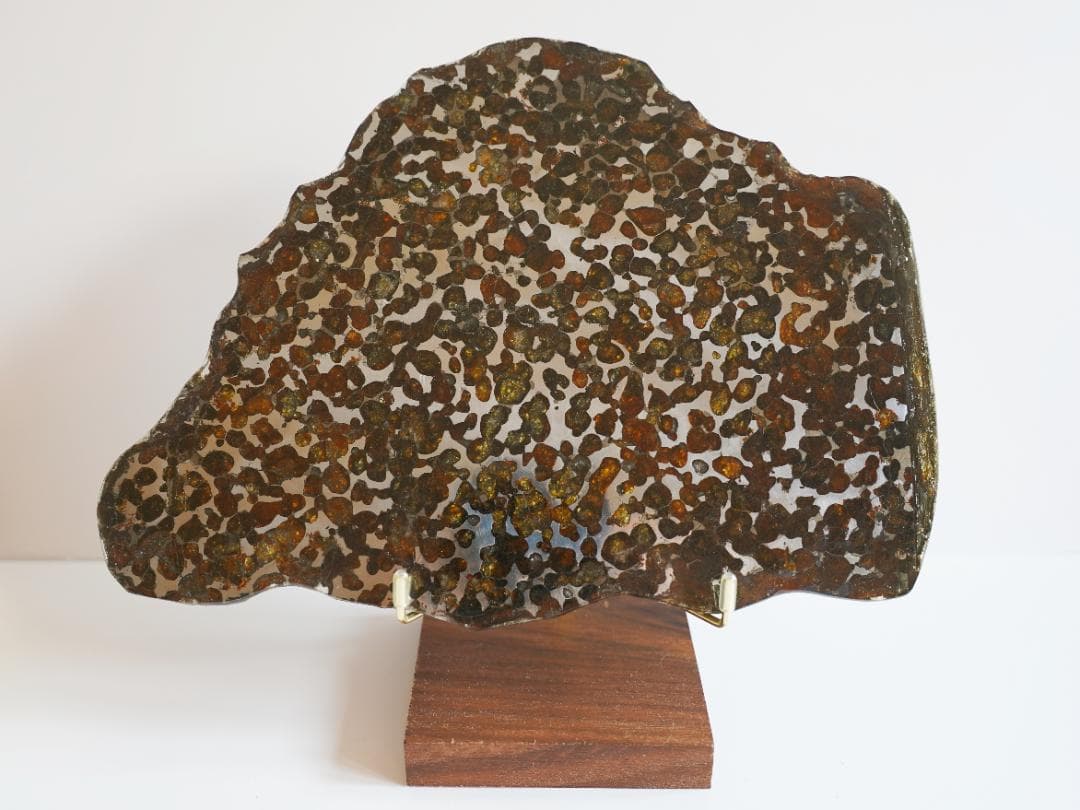 【超レア・BIGサイズ】セリコ パラサイト隕石 高透光 高品質 345.7g