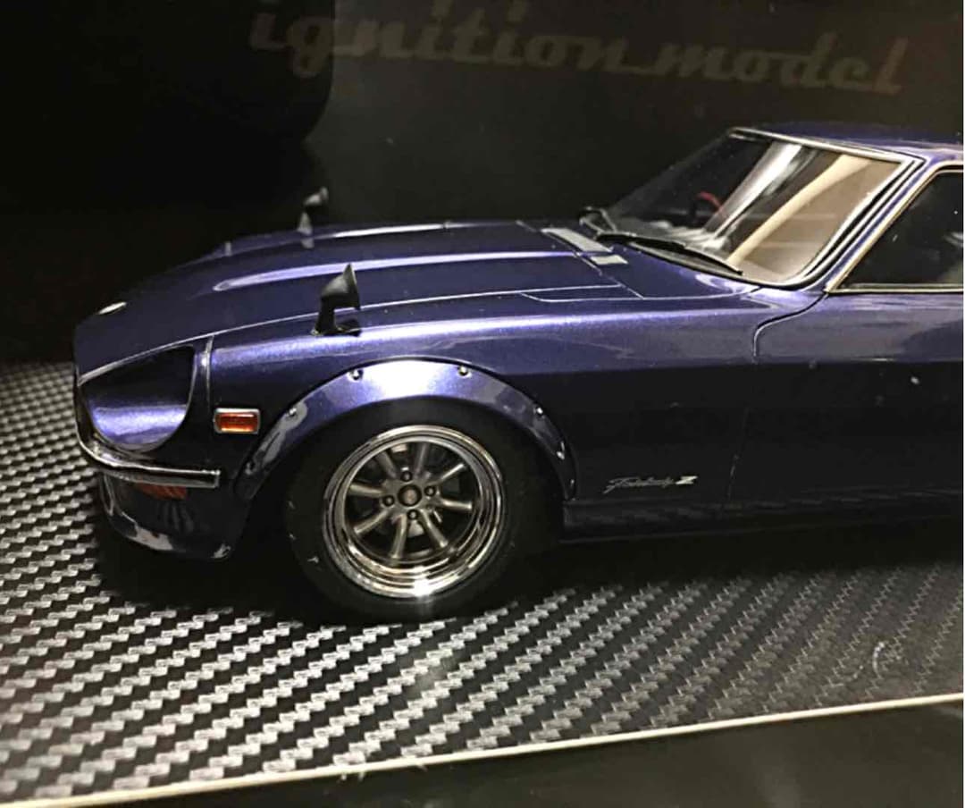 イグニッションモデル 1/18 フェアレディZ（S30）Blue 浮有②