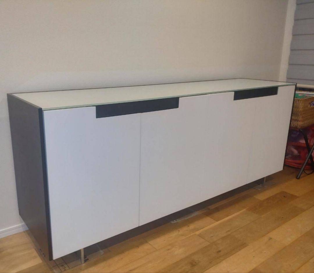 大塚家具 カルラシリーズ ガラストップサイドボード 幅180cm 定価40万弱