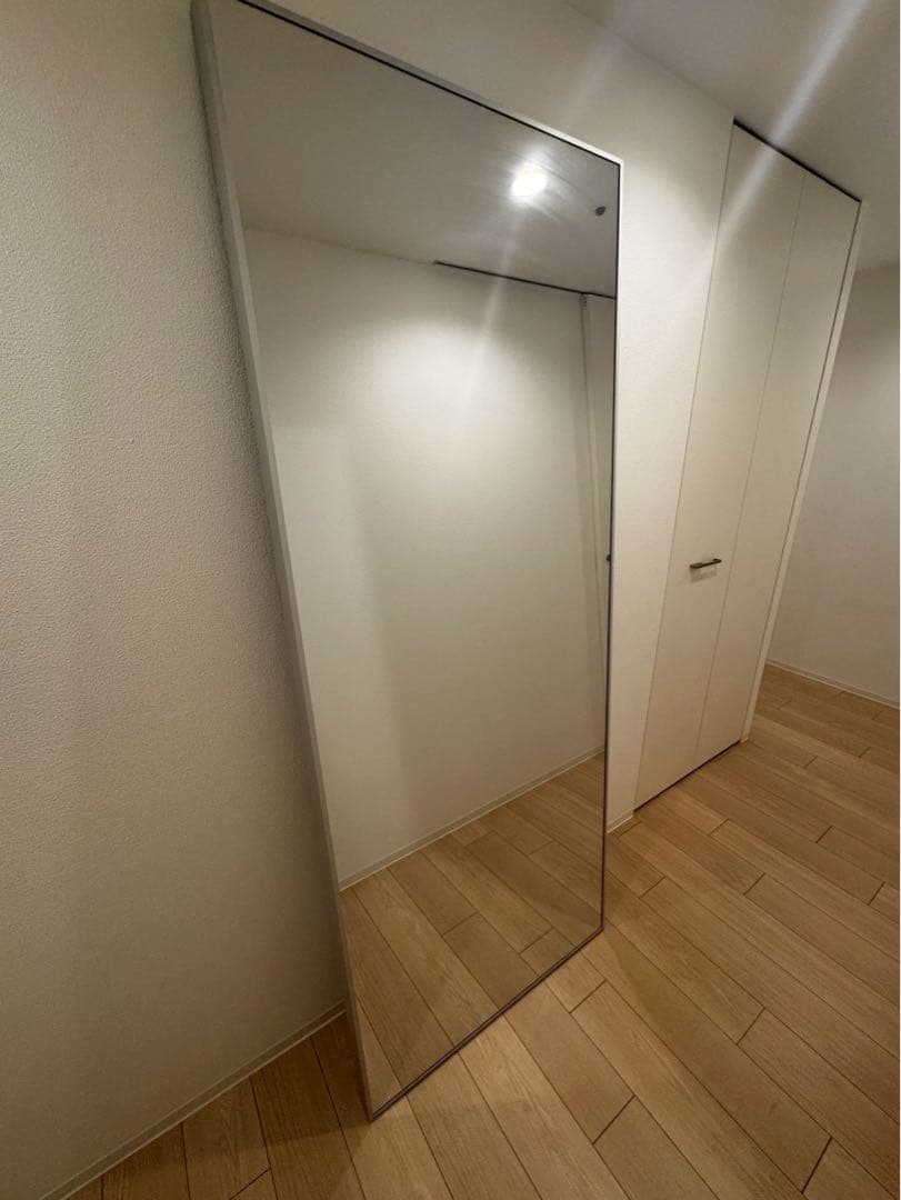 IKEAシンプルスタンドミラー 大きめ シルバー