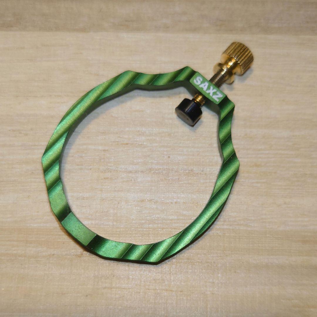 SAXZ リガチャー「HEAVEN'S TREE」ミディアム フォレストグリーン