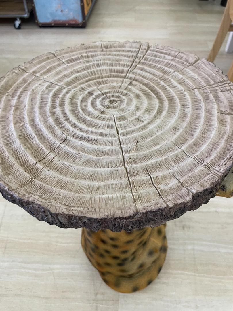 パンサー　豹　サイドテーブル　ミニテーブル　アニマル　動物　ソファ　テーブル