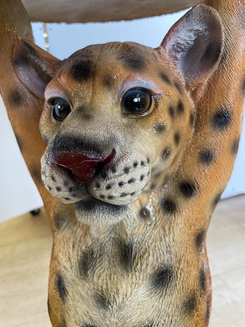 パンサー　豹　サイドテーブル　ミニテーブル　アニマル　動物　ソファ　テーブル