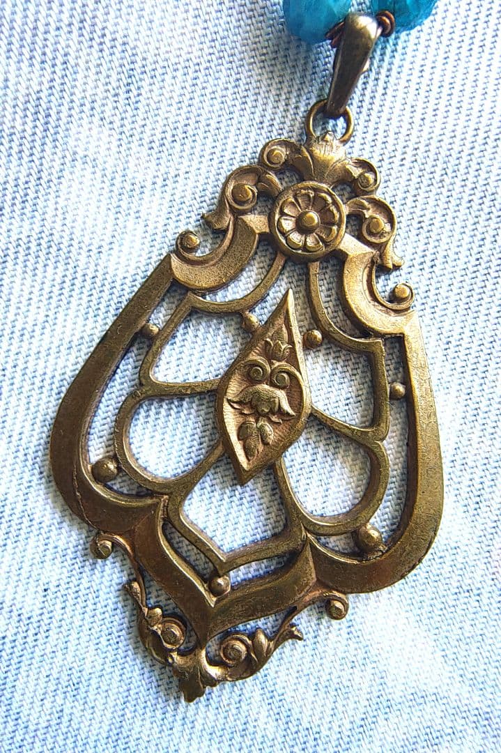 Ambivalence ハンドメイド ネックレス