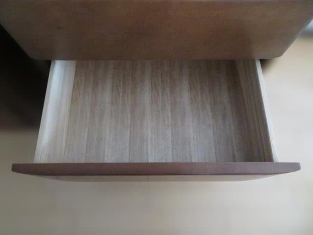 食器棚（右）カキウチ家具工業　60AVボード