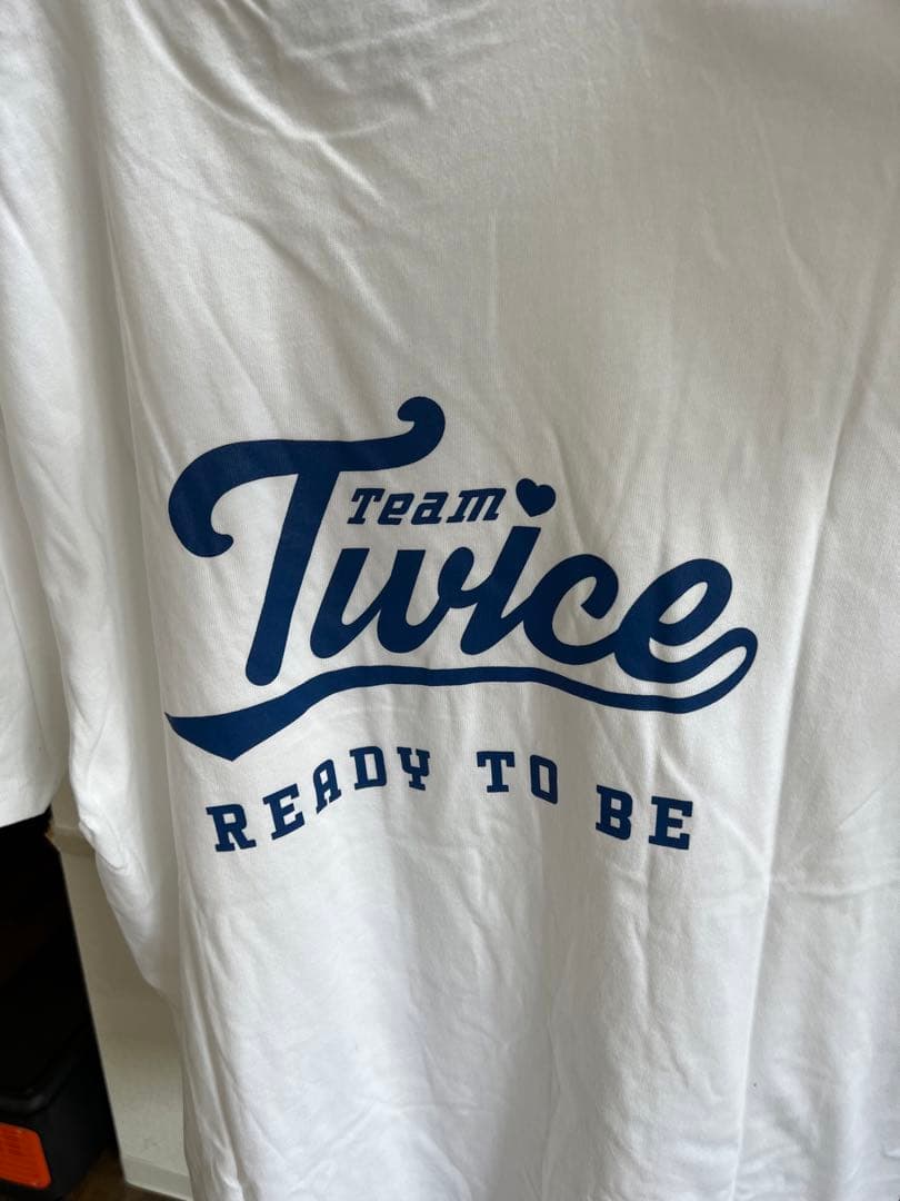 Twice READY TO BE オンラインくじ C賞 サイン入り Tシャツ - メルカリ
