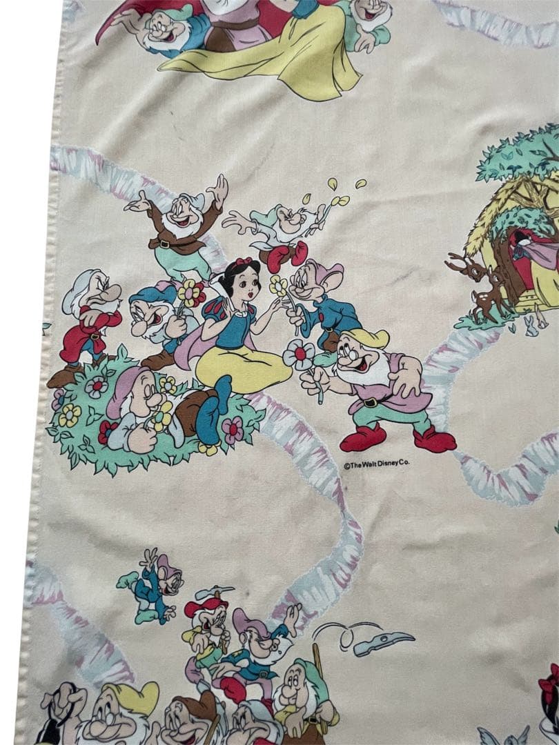 ☆ビンテージシーツ　レトロ　白雪姫　ディズニー　小人