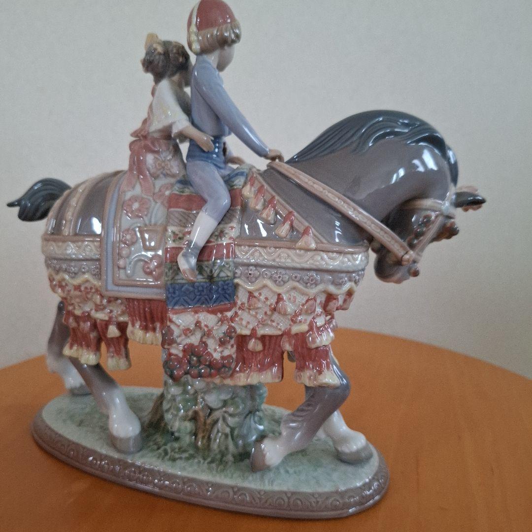 リヤドロ/lladro　サンホセの祭り　少年少女の行進