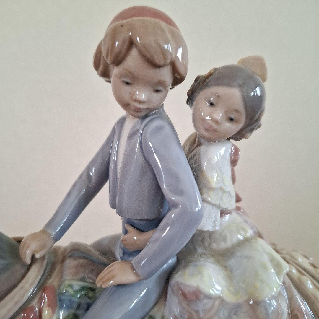 リヤドロ/lladro　サンホセの祭り　少年少女の行進