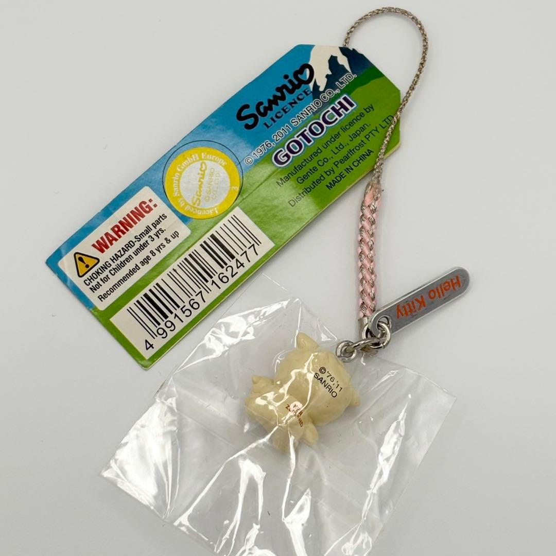 激レア　入手困難　ハローキティ　根付け　ストラップ　ニュージーランド　ひつじ