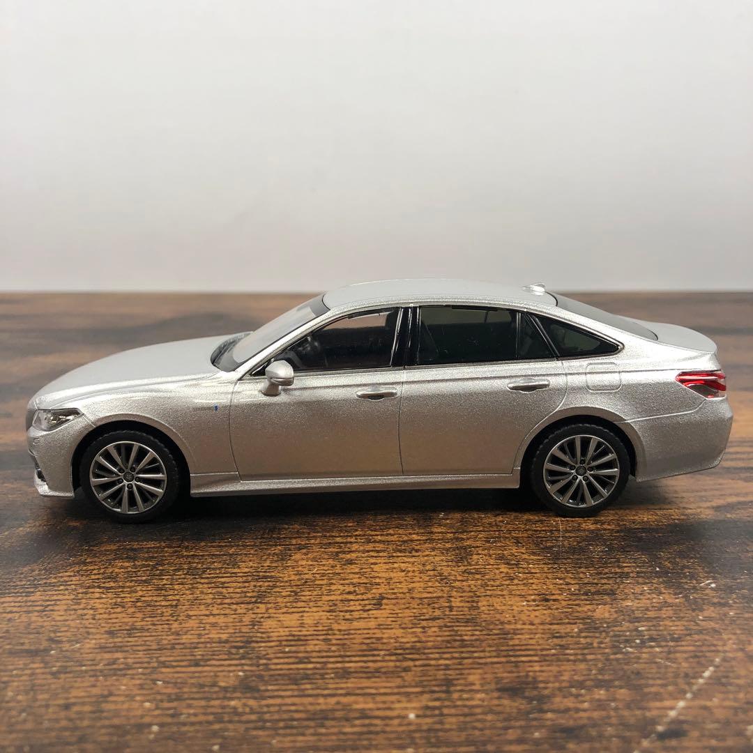 220系 クラウン ハイブリッド G-エグゼクティブ 色見本ミニカー - メルカリ