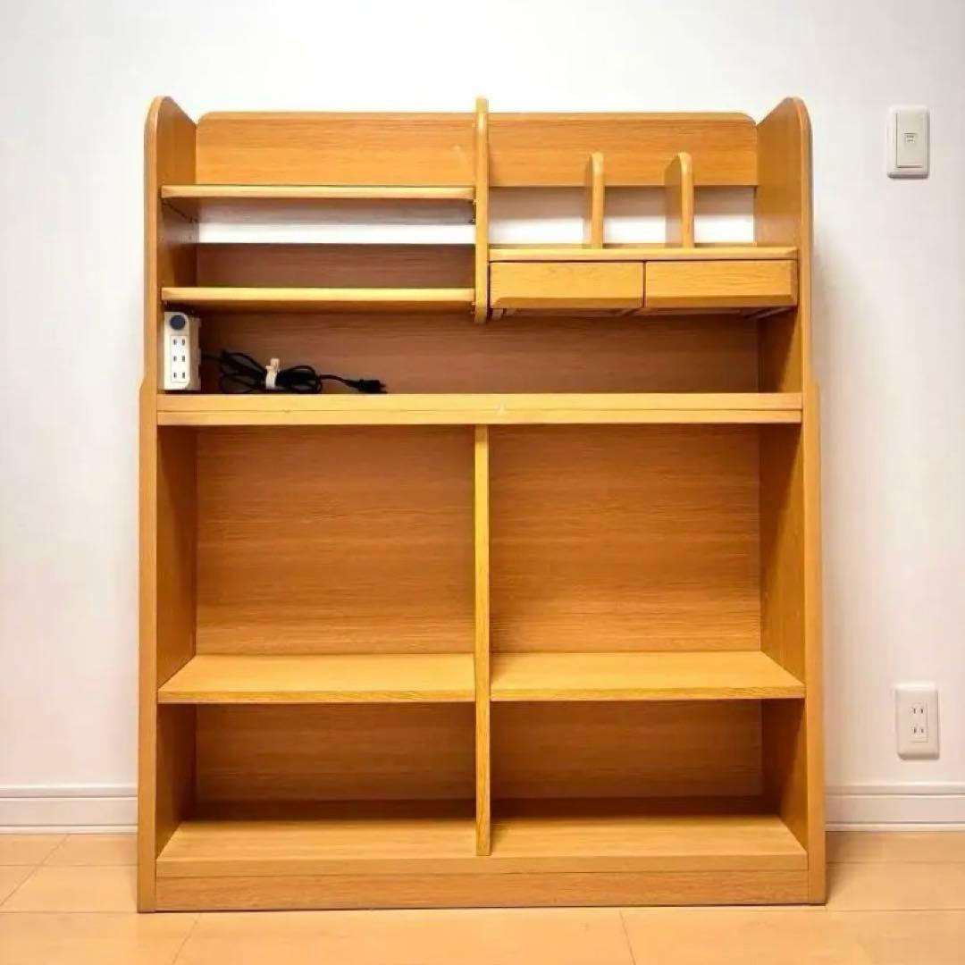 【送料込み・最安値❗️】ニトリ　本棚のみ　コンセント3個付　転倒防止補助バンド付き