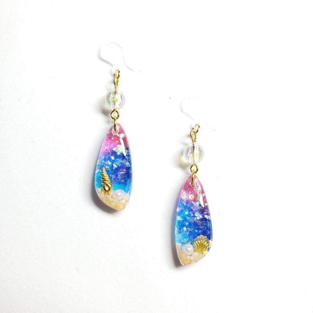 No.1408-E　海・星の砂☆レジン☆ピアス・イヤリング(ゴールド)