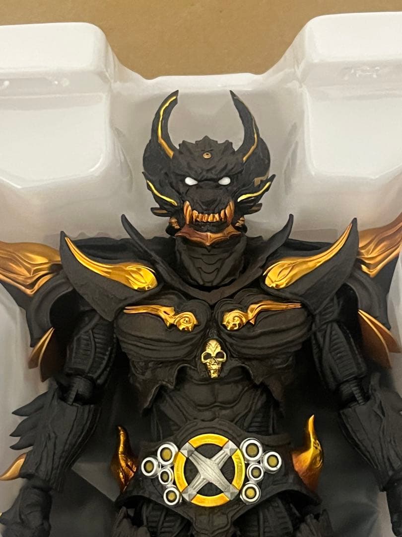 S.H.Figuarts 真骨彫製法　暗黒騎士　キバ　牙狼