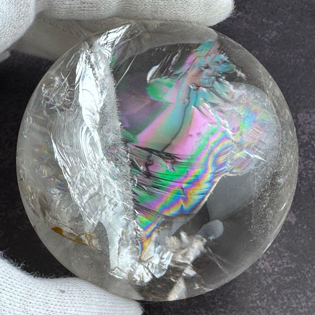 M-24虹入りクォーツインクォーツ 丸玉 天然水晶スフィア　内包結晶　クリスタル