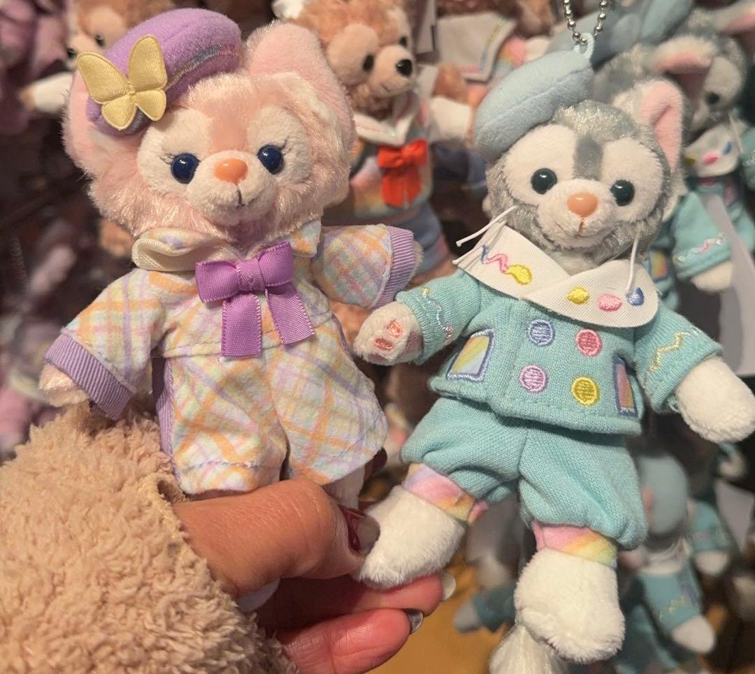 ぬいぐるみバッジ　７種　ダッフィーのハートフェルトレターズオブフレンドシップ