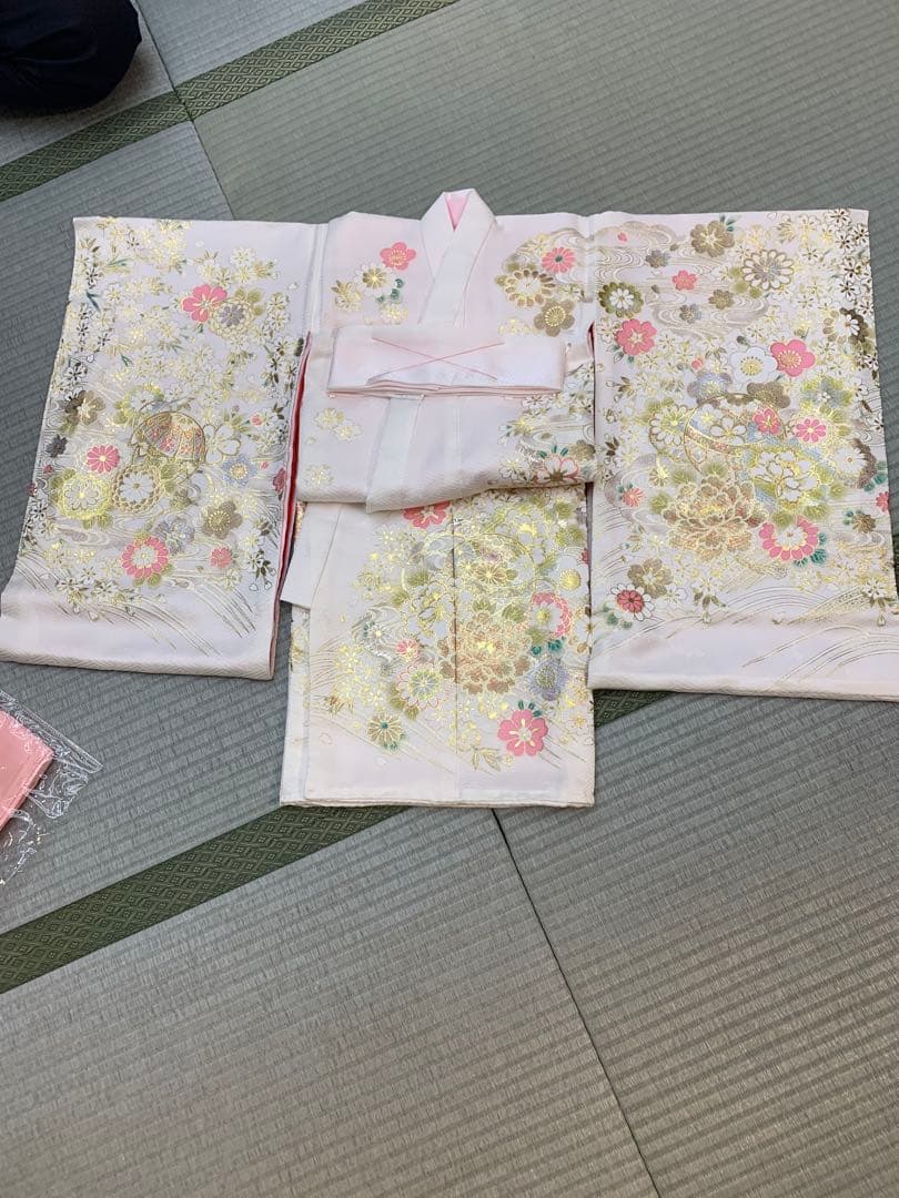 七五三 3歳 女の子 高級絹100％ 被布セット 呉服店購入 金彩 花柄 美品