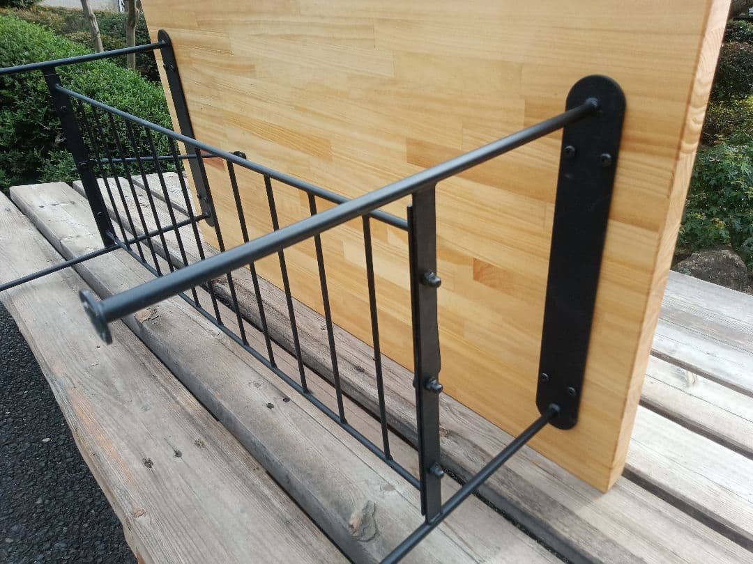 パイン集成材蜜蝋ワックス塗装木製アイアンテーブル