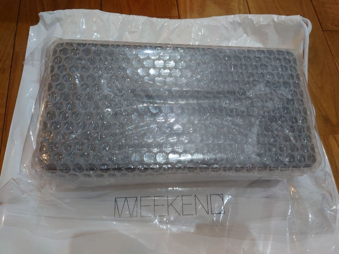 WEEKEND LOGO マグネット TISSUE CASE