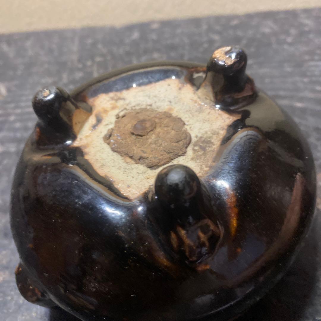 中国古玩 三つ足黒釉香炉7cm11cm