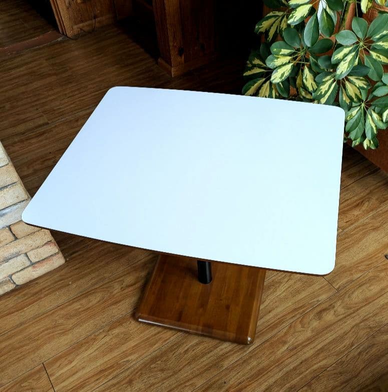 カリモク60＋ カフェテーブル　希少　ホワイト×ダークブラウン