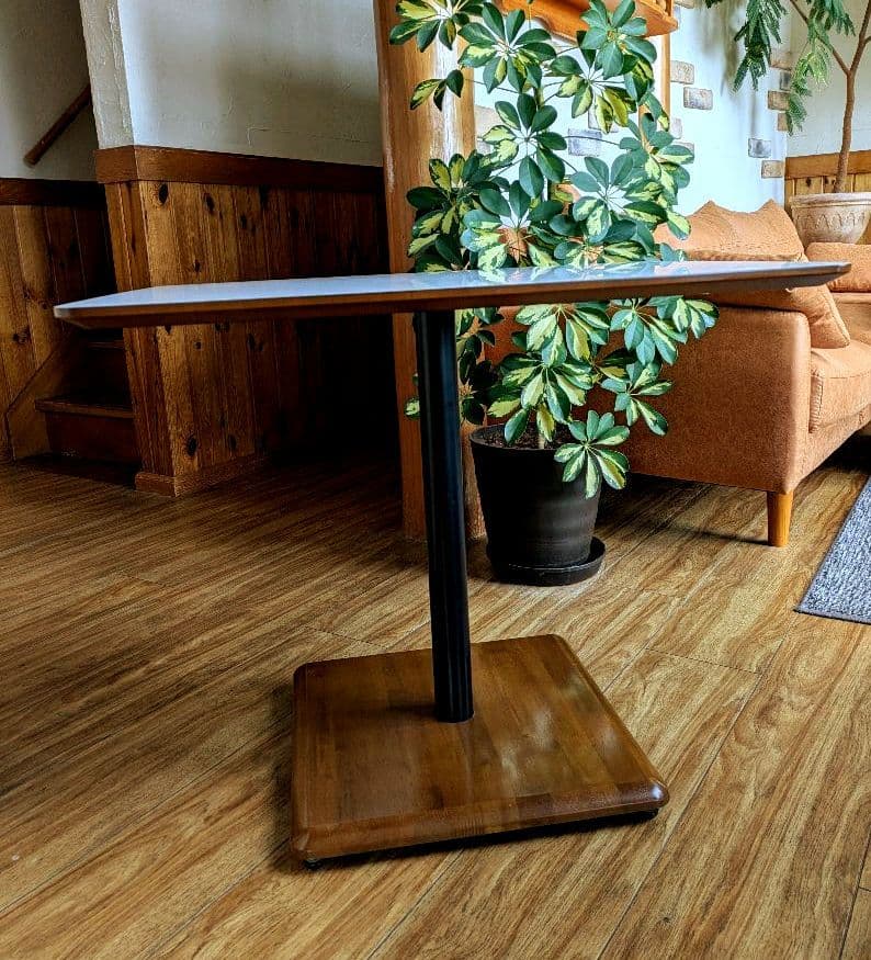 カリモク60＋ カフェテーブル　希少　ホワイト×ダークブラウン