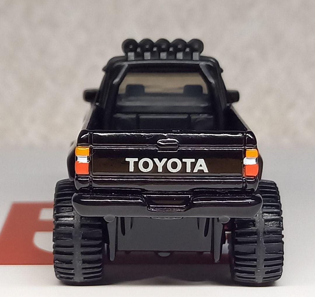 ホットウィール トヨタ ハイラックス バックトゥザフューチャー