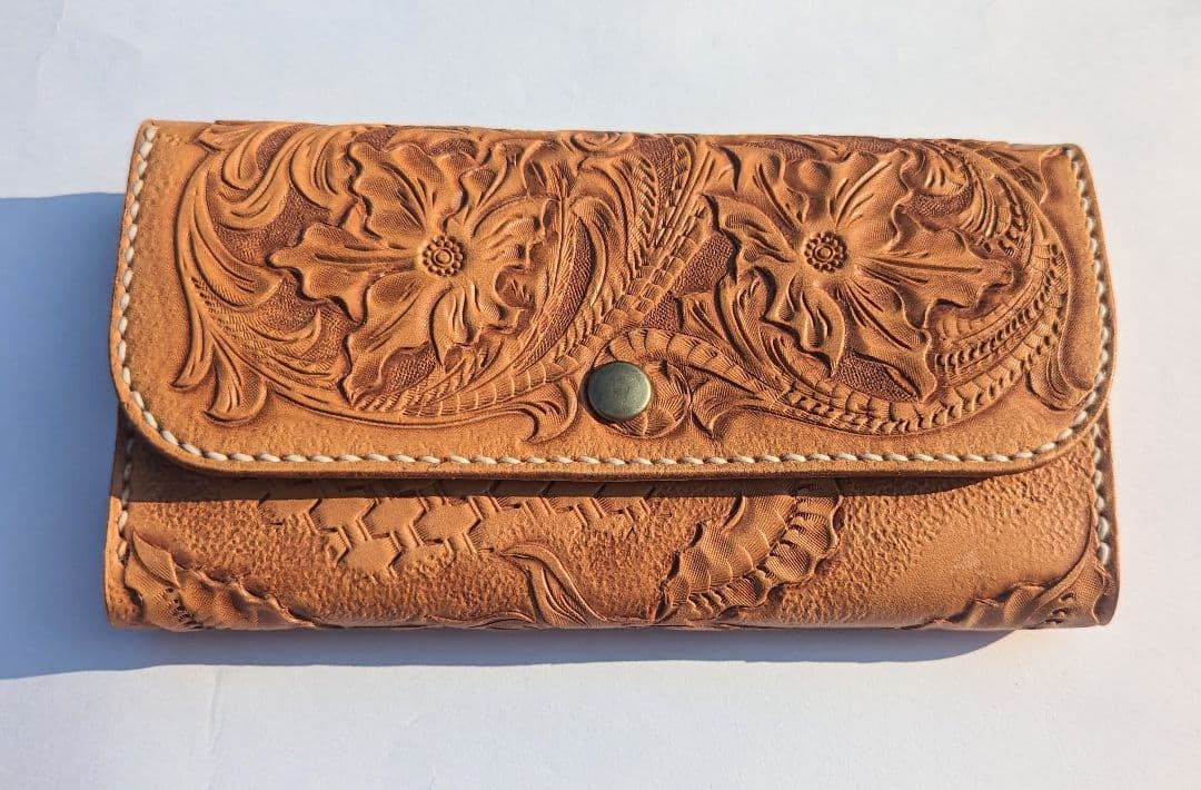 飛翔するイーグル　ロングウォレット　フルカービング　訳あり