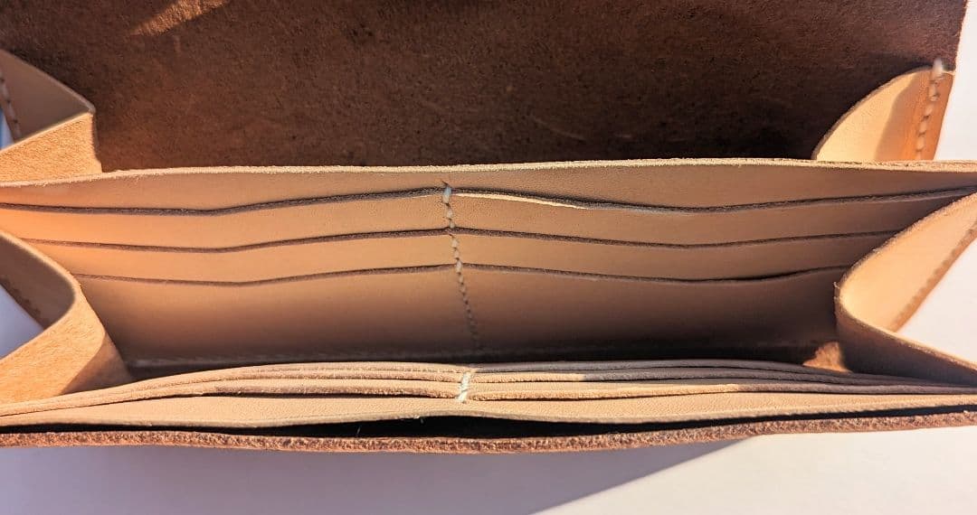 飛翔するイーグル　ロングウォレット　フルカービング　訳あり