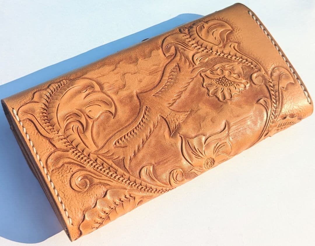 飛翔するイーグル　ロングウォレット　フルカービング　訳あり