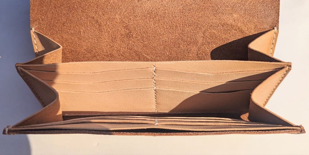 飛翔するイーグル　ロングウォレット　フルカービング　訳あり