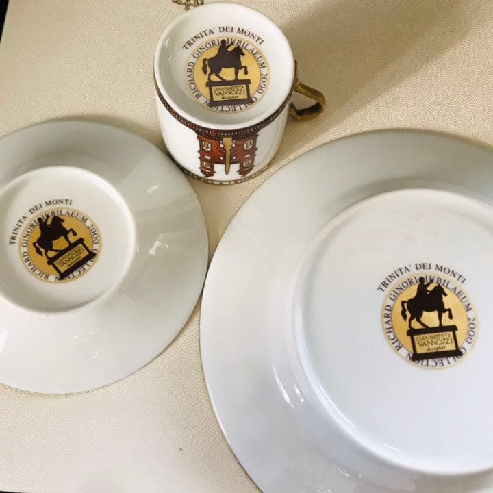 リチャードジノリ　2000  コレトリニタ・デイ・モンティ協会