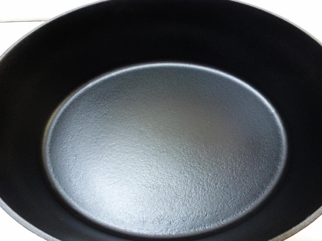 LAVA ラヴァ オーバルキャセロール 33cm マットブラック LV0012