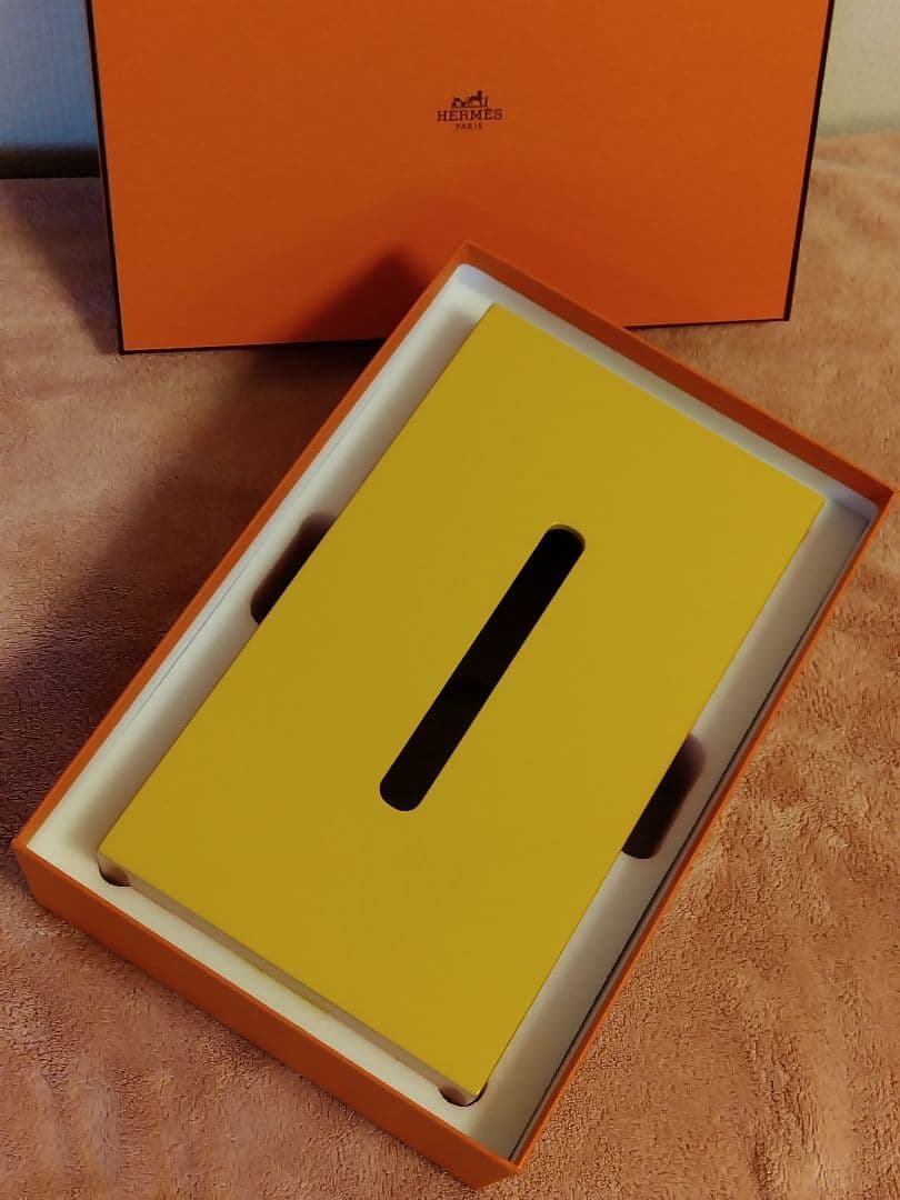 ティッシュボックス