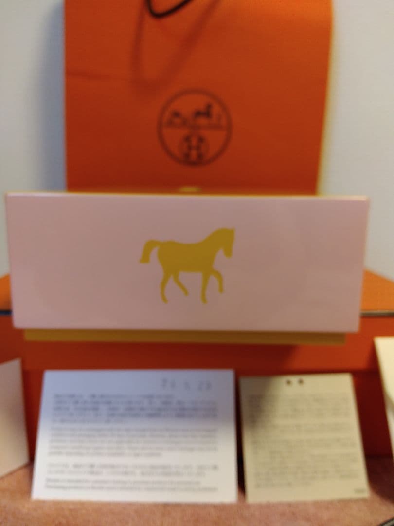 ティッシュボックス