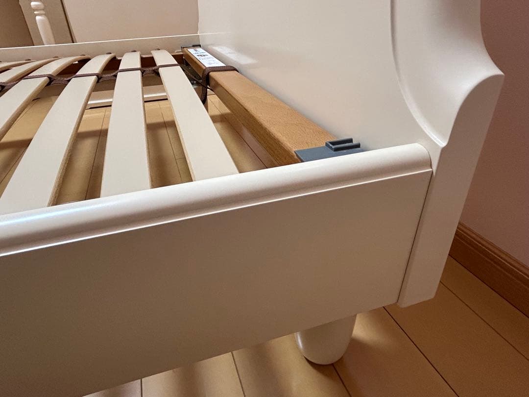 カリモク　ベッドフレーム　シングルサイズ