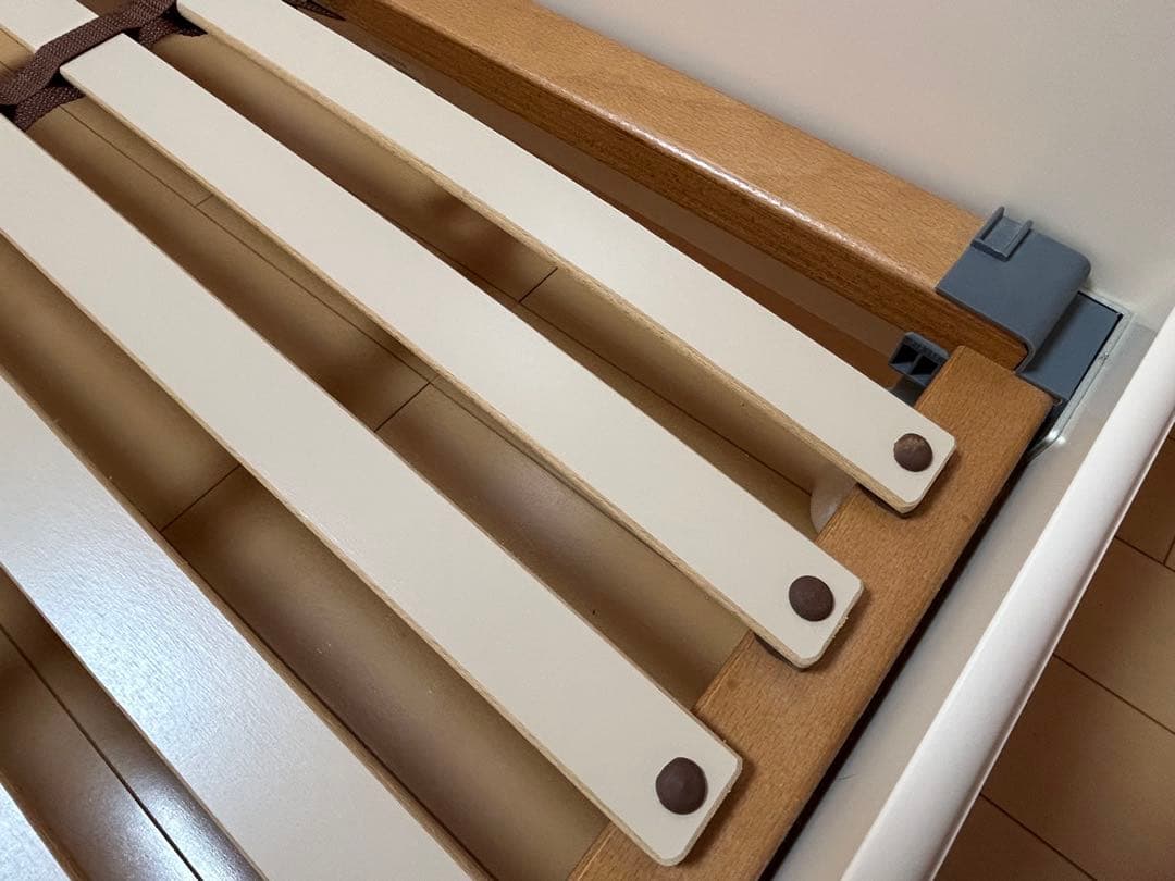 カリモク　ベッドフレーム　シングルサイズ