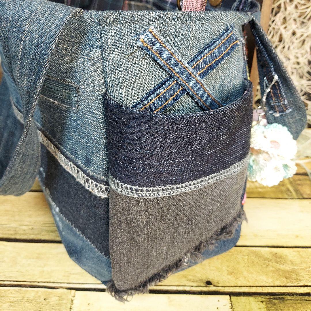 刺繍デニムバック　No.676　デニムリメイク　刺繍バック　丸いバック